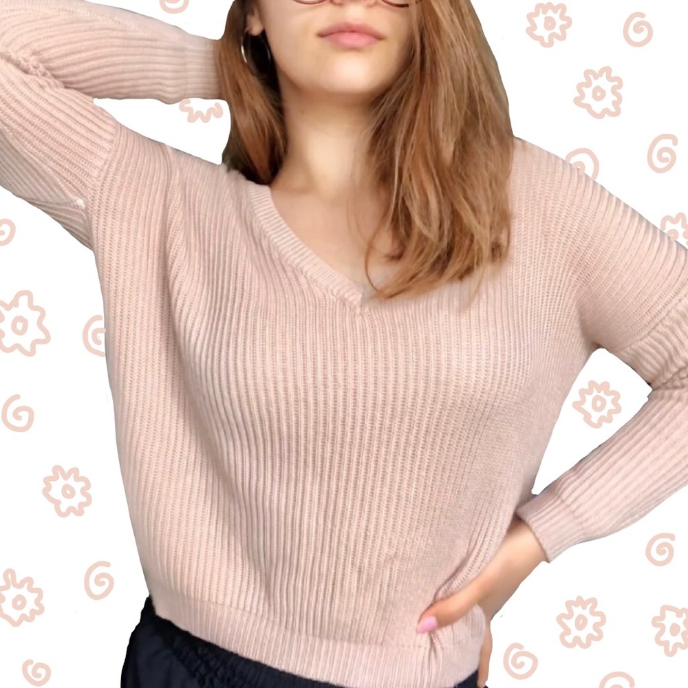 NWOT Brandy Melville Pink cropped knit sweater